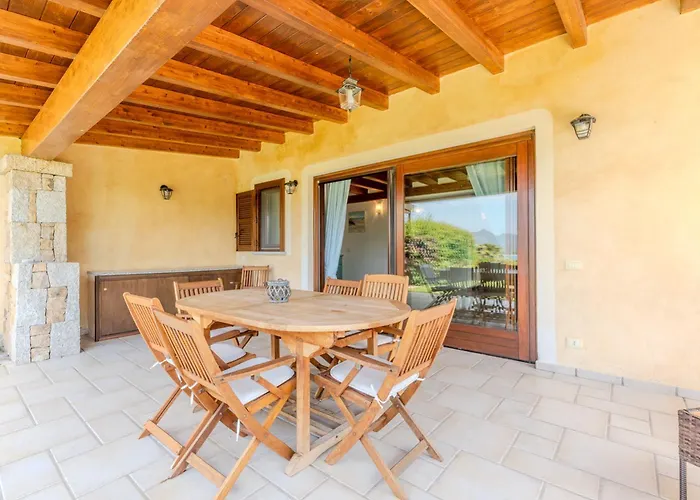 Capo Coda Cavallo Con Piscina *