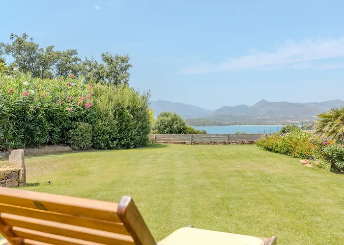 Capo Coda Cavallo Con Piscina Apartamento